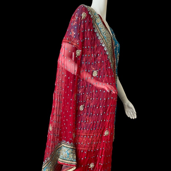 New, Never worn. Beautiful Blue & Red Salwar Kameez suit with Dupatta. - Picture 11 of 16